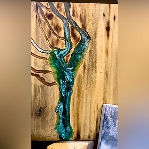 Hand Crafted Epoxy Resin Oak Wood Charcuterie Board